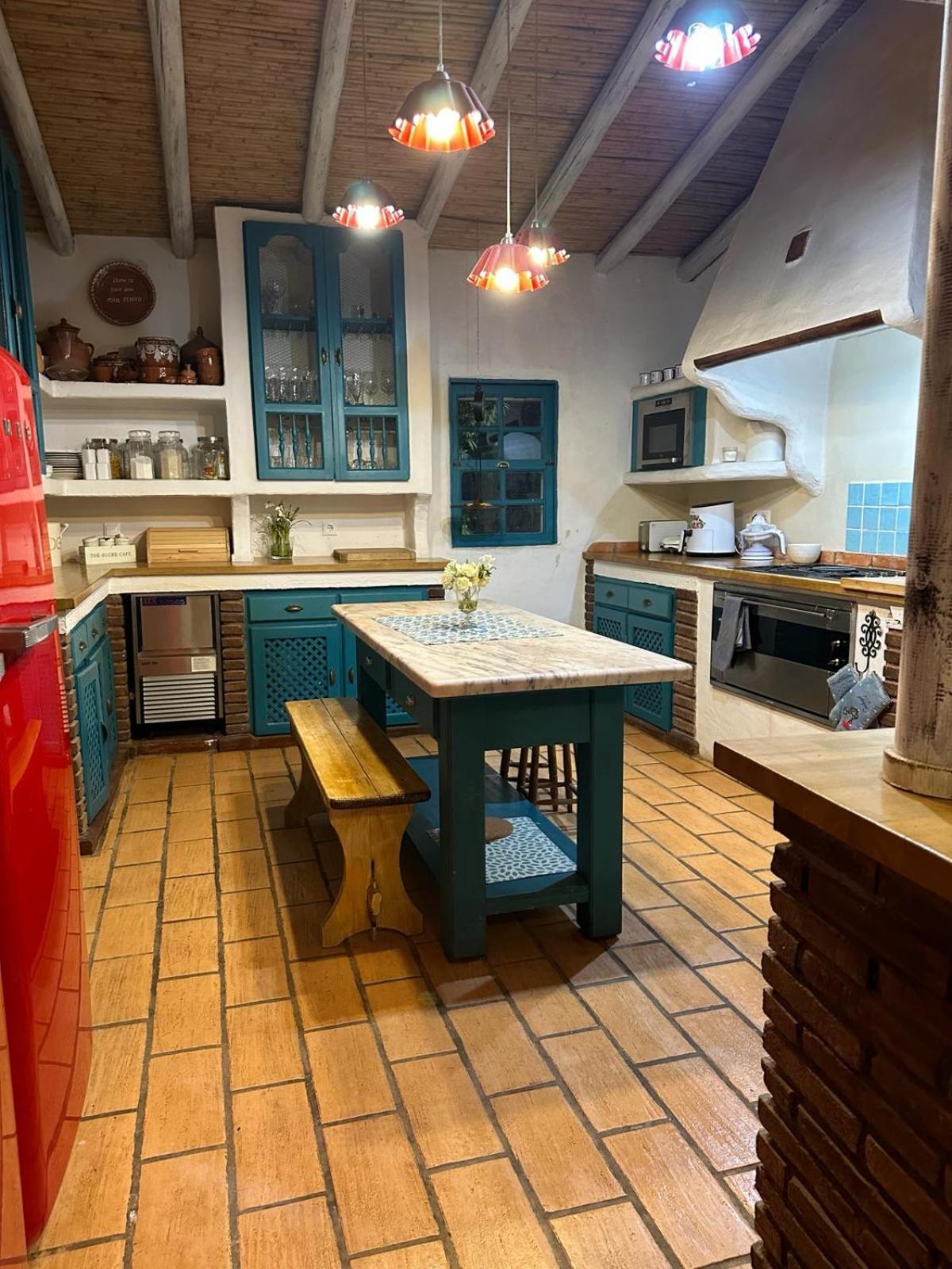 ホテル Nuriah Boutique House ボリケイメ エクステリア 写真